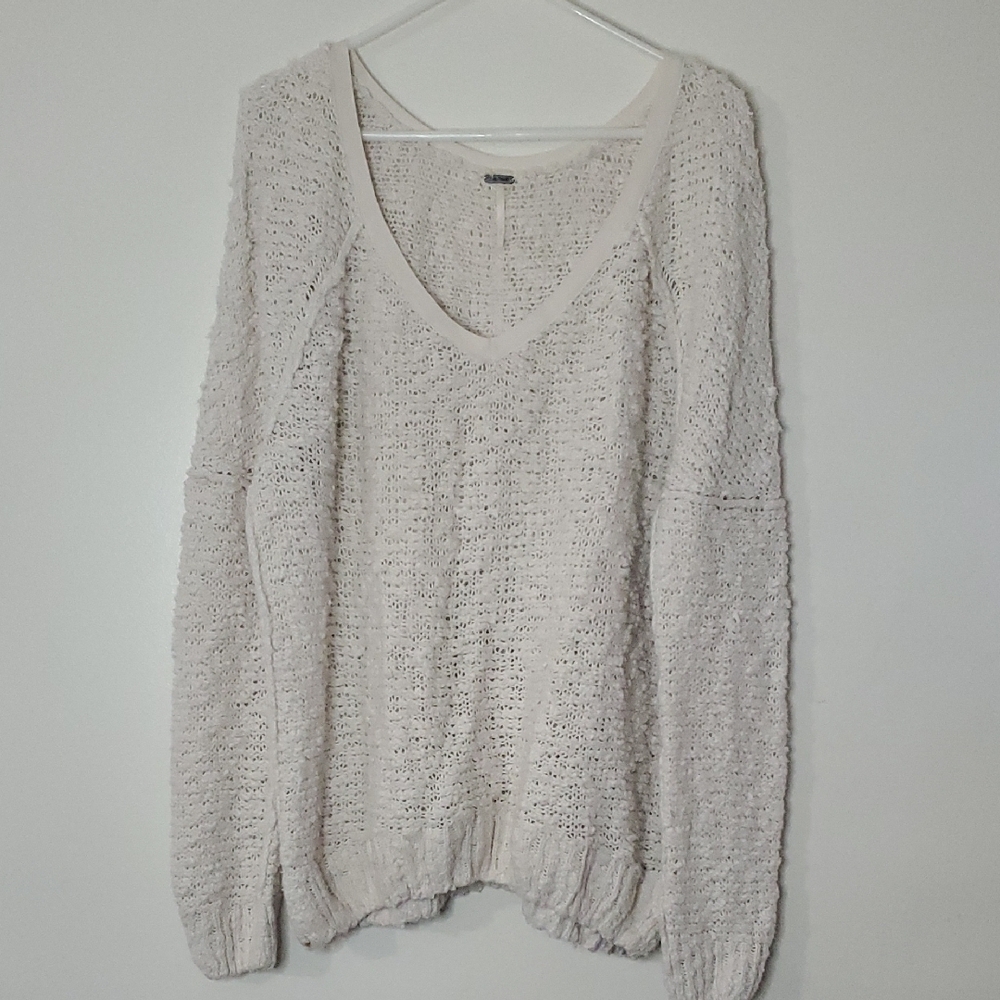 Free People Open Knit Slouchy V-neck Sweater Top Size M BoHo Beachy Coastal